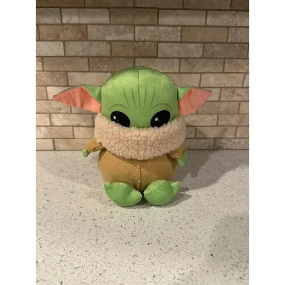 Star Wars Baby Yoda Plush b37‎